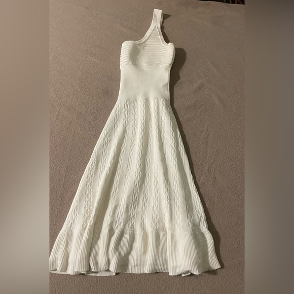 Guess white flowy dress - Picture 4 of 5